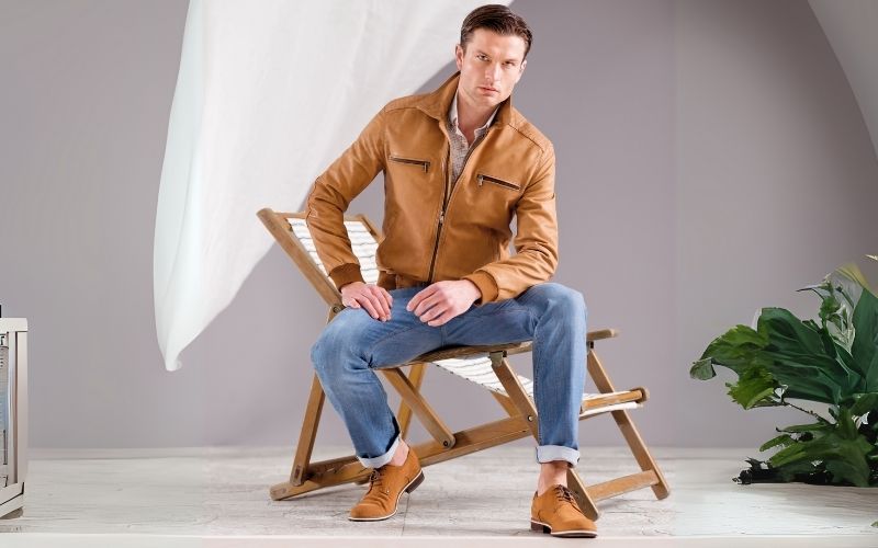 Blog yazısı Erkek Denim Pantolon: Şıklığı ve Konforu Bir Arada Keşfediniçin resim