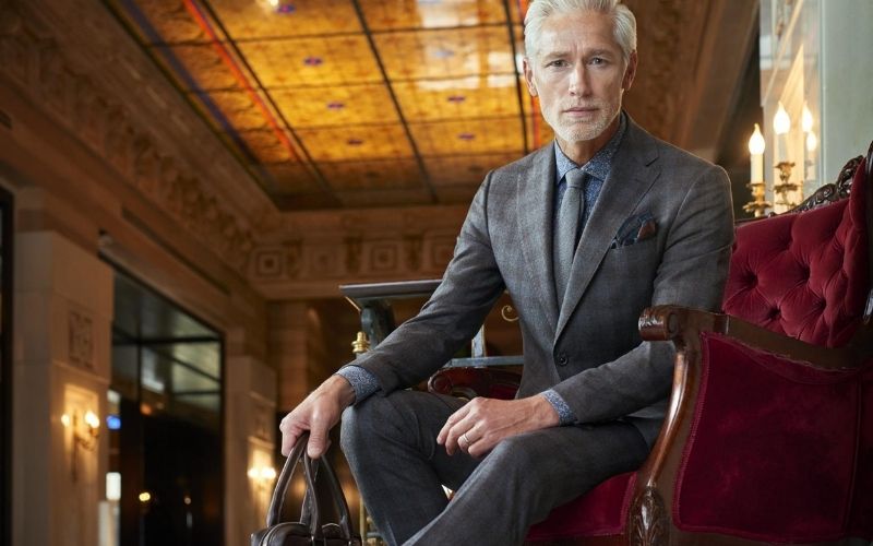 Blog yazısı Yün Takım Elbise: 2025'te Şıklığın ve Konforun Adresiiçin resim